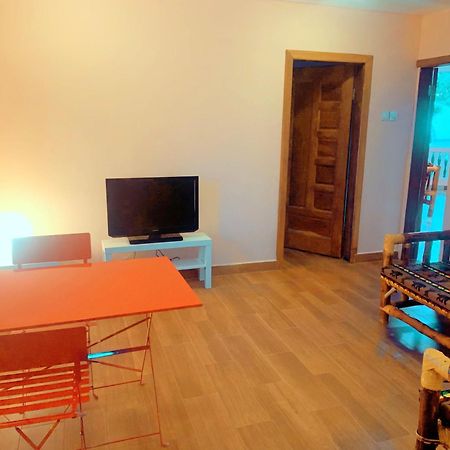 Bajo Kunda - Guesthouse Kololi Rum bild