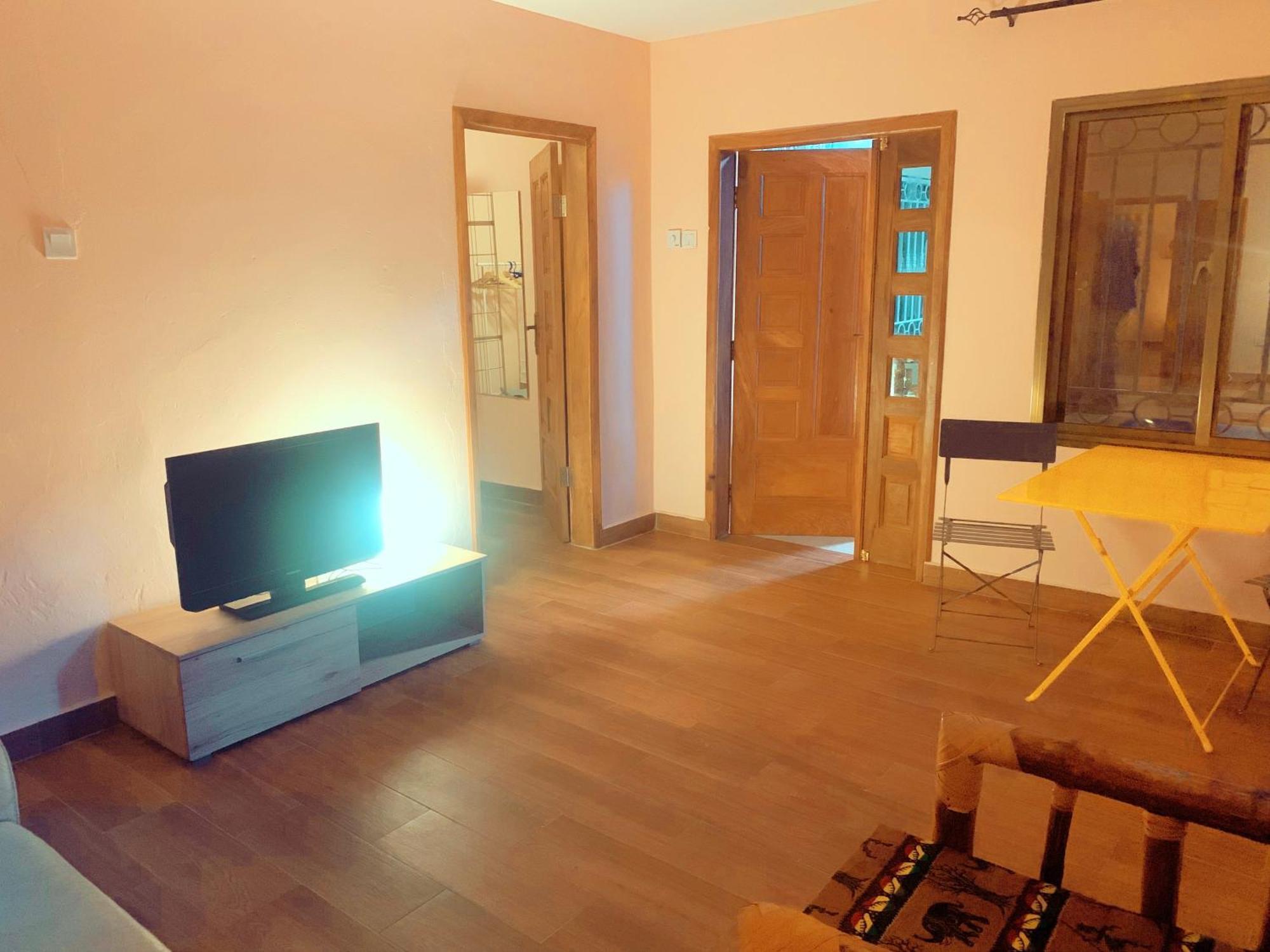 Bajo Kunda - Guesthouse Kololi Rum bild